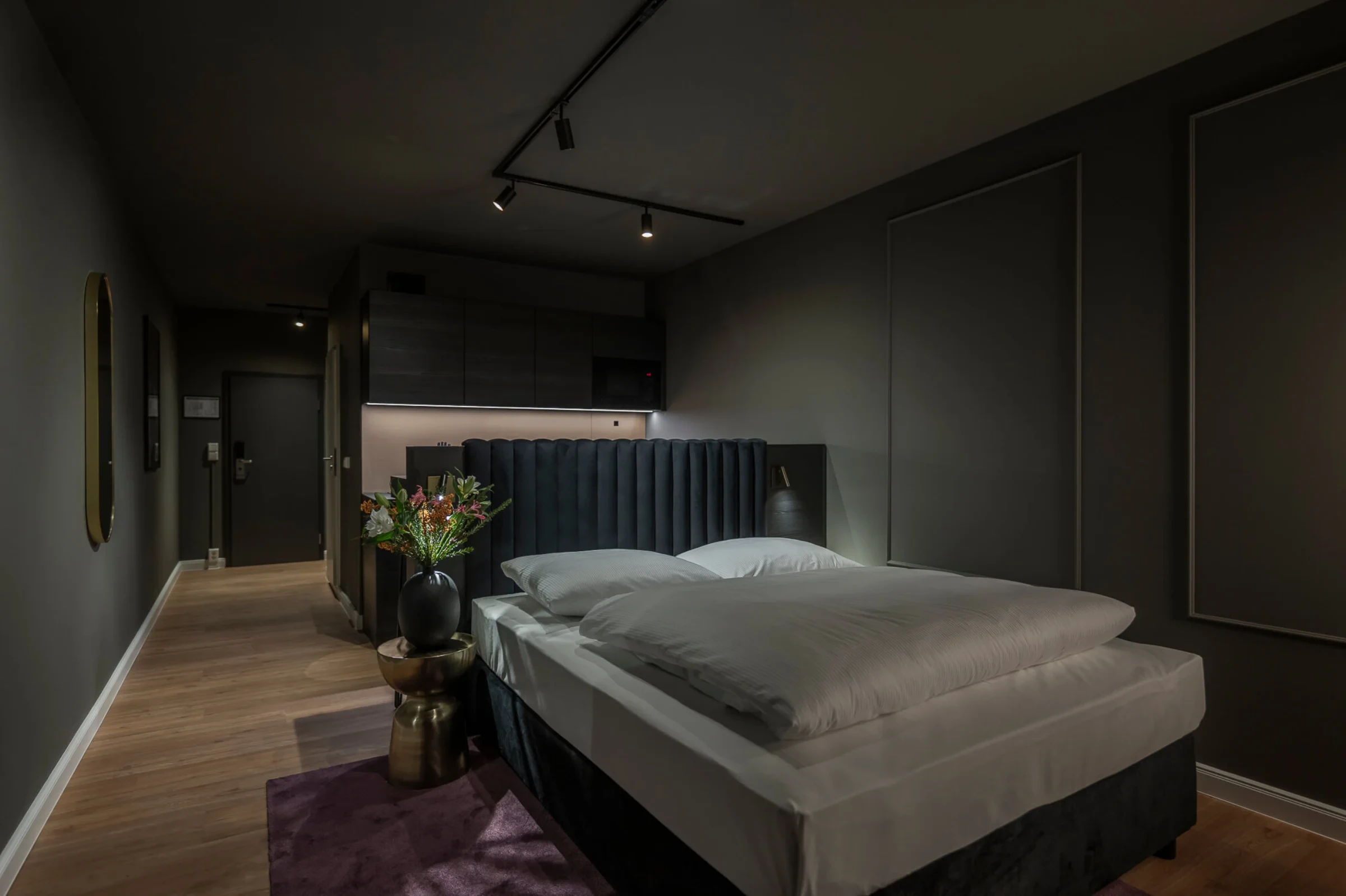 DELUXE STUDIO — Leipzig Suites DELUXE STUDIO Leipzig — Serviced Apartment 34 M²